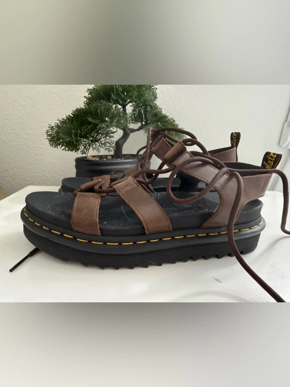 Dr. Martens women size 10 Brown Lace-Up Platform Gladiator Sandals nartilla